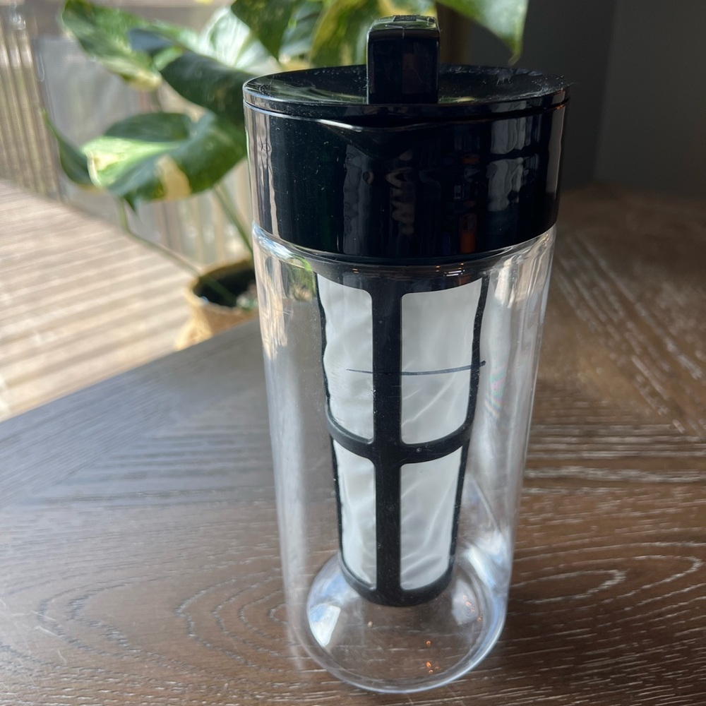 1 Qt Cold Brew Coffee Maker - Picture 3 of 5